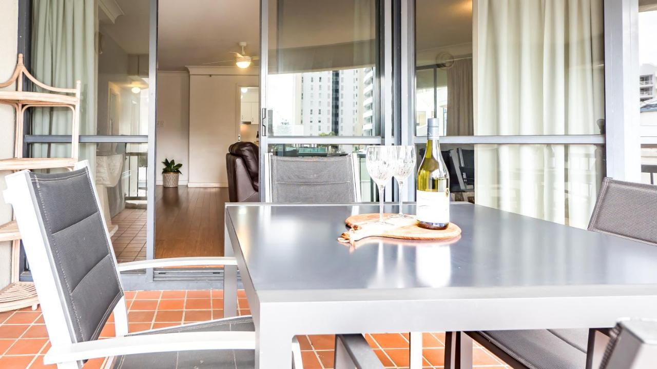 Victoria Square Apartments Gold Coast Eksteriør bilde