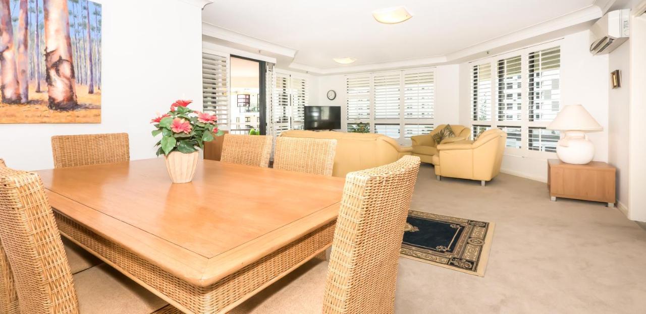 Victoria Square Apartments Gold Coast Eksteriør bilde